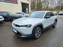 Weiß Gebraucht 2021 Mazda MX30 Ad'Vantage SUV | 13.990 € (Guter Preis)