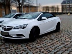 Weiß Gebraucht 2017 Opel Cascada Ultimate Cabrio | 13.790 € (Fairer Preis)