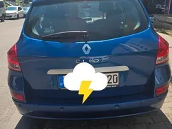 Blau Gebraucht 2010 Renault Clio II Limousine | 2.345 € (Fairer Preis)