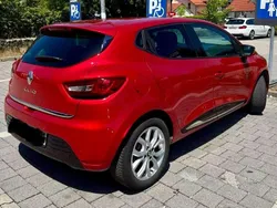 Rot Gebraucht 2019 Renault Clio GrandTour Kombi | 9.400 € (Fairer Preis)