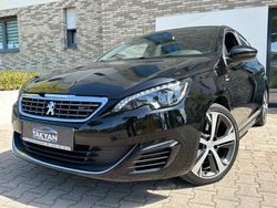 Lackierung schwarz perla nera/ Gebraucht 2016 Peugeot 308 GT Limousine | 11.990 € (Etwas zu teuer)