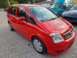 Rot Gebraucht 2009 Opel Meriva Edition Van / Kleinbus | 3.150 € (Fairer Preis)