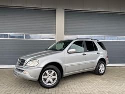 Grau Gebraucht 2003 Mercedes ML270 SUV | 5.500 € (Fairer Preis)