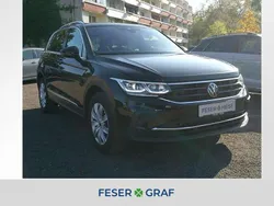 Deep black perleffekt Gebraucht 2024 VW Tiguan Move SUV | 32.950 € (Guter Preis)