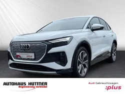 Gletscherweiß metallic Gebraucht 2022 Audi Q4 Sportback e-tron Advanced SUV | 36.890 € (Fairer Preis)