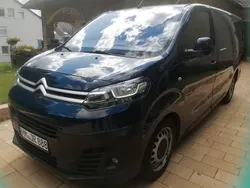 Blau Gebraucht 2017 Citroën Jumpy Van / Kleinbus | 10.700 € (Guter Preis)