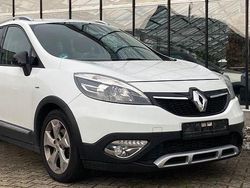 Weiß Gebraucht 2014 Renault Scénic III Bose Edition Van / Kleinbus | 5.380 € (Fairer Preis)