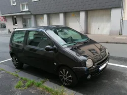 Schwarz Gebraucht 2004 Renault Twingo Expression Kleinwagen | 1.800 € (Etwas zu teuer)