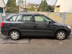 Schwarz Gebraucht 2010 Skoda Fabia Kombi | 1.400 € (Guter Preis)