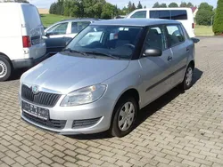Silber Gebraucht 2011 Skoda Fabia Special Limousine | 3.200 € (Fairer Preis)