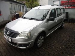 Silber Gebraucht 2011 Dacia Logan MCV Lauréate Kombi | 5.999 € (Teuer)