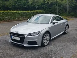 Silber Gebraucht 2015 Audi TT Ambiente Coupé | 22.500 € (Fairer Preis)