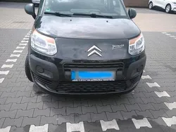 Schwarz Gebraucht 2009 Citroën C3 Kleinwagen | 2.700 €