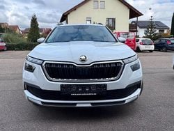Weiß Gebraucht 2022 Skoda Kamiq SUV | 18.490 € (Guter Preis)