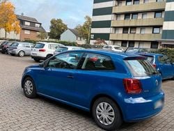 Blau Gebraucht 2010 VW Polo Kleinwagen | 2.600 € (Guter Preis)