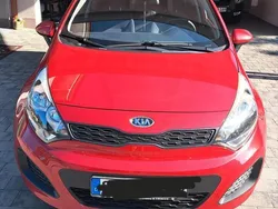 Rot Gebraucht 2012 Kia Rio Kleinwagen | 4.600 € (Guter Preis)
