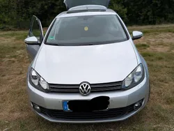 Silber Gebraucht 2010 VW Golf VI Comfortline Limousine | 9.900 € (Teuer)