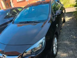Braun Gebraucht 2013 Opel Astra Active Limousine | 7.050 € (Fairer Preis)