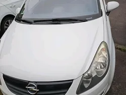 Weiß Gebraucht 2009 Opel Corsa Kleinwagen | 1.500 € (Guter Preis)