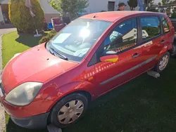 Rot Gebraucht 2006 Ford Fiesta Trend Kleinwagen | 950 € (Guter Preis)