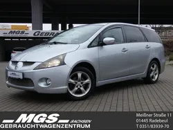 Silber Gebraucht 2004 Mitsubishi Grandis Intense Van / Kleinbus | 2.200 € (Fairer Preis)