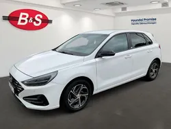 Weiß Gebraucht 2021 Hyundai i30 Intro Edition Limousine | 15.990 € (Fairer Preis)
