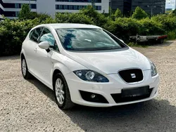 Weiß Gebraucht 2009 Seat Leon Limousine | 3.499 € (Fairer Preis)