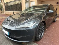 Grau Gebraucht 2024 Tesla Model 3 Limousine | 43.500 € (Fairer Preis)
