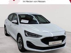 Frozen white Gebraucht 2022 Ford Focus Cool & Connect Limousine | 15.090 € (Guter Preis)