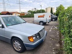 Grau Gebraucht 1991 Mercedes E230 Limousine | 2.999 €