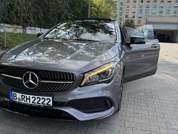 Grau Gebraucht 2018 Mercedes CLA200 AMG line Limousine | 24.000 € (Teuer)