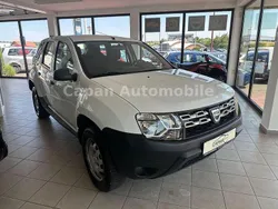Weiß Gebraucht 2016 Dacia Duster Essentiel SUV | 5.999 € (Guter Preis)