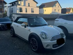 Weiß Gebraucht 2011 Mini Cooper Cabriolet Cabrio | 6.800 € (Fairer Preis)