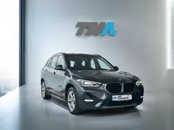 Grau Gebraucht 2022 BMW X1 Sport Line SUV | 23.998 € (Guter Preis)