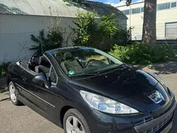 Schwarz Gebraucht 2010 Peugeot 207 CC Cabrio | 6.900 € (Teuer)