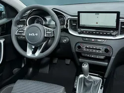 Grau Neu 2025 Kia Ceed Spirit Kleinwagen | 25.199 € (Superpreis)