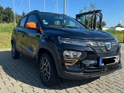 Schwarz Gebraucht 2022 Dacia Spring Comfort Plus Kleinwagen | 10.300 € (Guter Preis)
