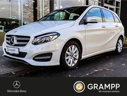Weiß Gebraucht 2018 Mercedes B180 Style Van / Kleinbus | 18.890 € (Fairer Preis)