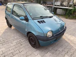 Grün Gebraucht 2004 Renault Twingo Authentique Kleinwagen | 550 € (Guter Preis)