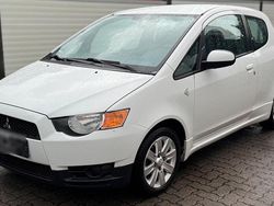Weiß Gebraucht 2012 Mitsubishi Colt Limousine | 3.400 € (Fairer Preis)