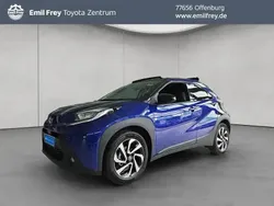 Blau Neu 2025 Toyota Aygo Kleinwagen | 21.990 €