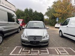 Silber Gebraucht 2011 Mercedes A180 Limousine | 6.390 € (Fairer Preis)