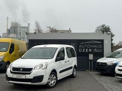 Weiß Gebraucht 2017 Peugeot Partner Tepee Active Van / Kleinbus | 5.900 € (Guter Preis)