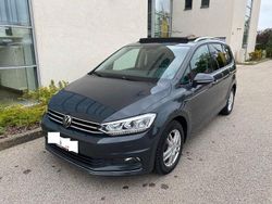 Grau Gebraucht 2021 VW Touran Active Van / Kleinbus | 15.890 € (Fairer Preis)