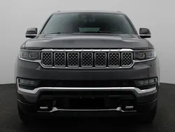 Grau Gebraucht 2023 Jeep Wagoneer SUV | 49.000 €