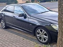 Schwarz Gebraucht 2010 Mercedes 300 Limousine | 10.000 €