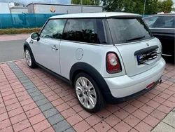 Silber Gebraucht 2010 Mini Cooper D Kleinwagen | 5.200 € (Fairer Preis)