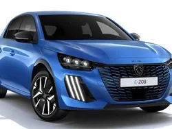 Vertigo blau Gebraucht 2024 Peugeot e-208 Style Kleinwagen | 22.402 € (Fairer Preis)