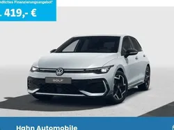 Oyster silver metallic Neu 2025 VW Golf VIII R-line Limousine | 42.490 €
