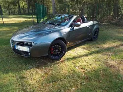 Grau Gebraucht 2011 Alfa Romeo Spider Exclusive Cabrio | 11.900 €